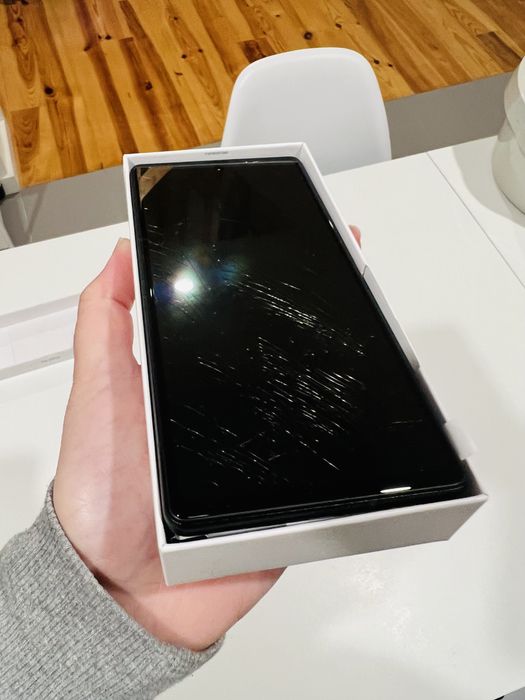 Google Pixel 6a - Ecrã partido