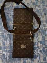 Bolsa de ombro Louis Vuitton