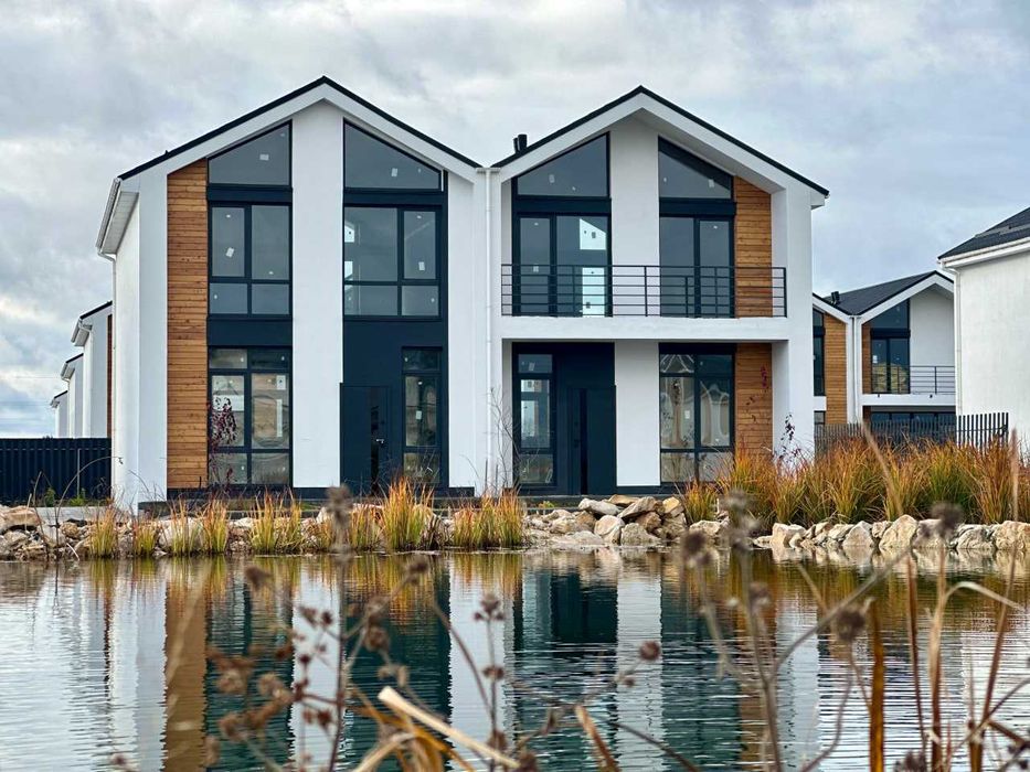 Дуплекс 95 м з видом на озеро, ділянка 2,7 сот. Розстрочка 12 міс.