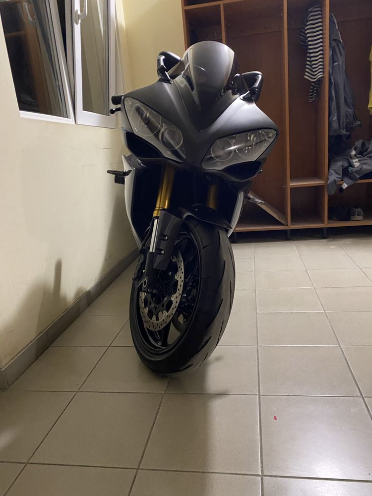 Продам ямаху R 1
