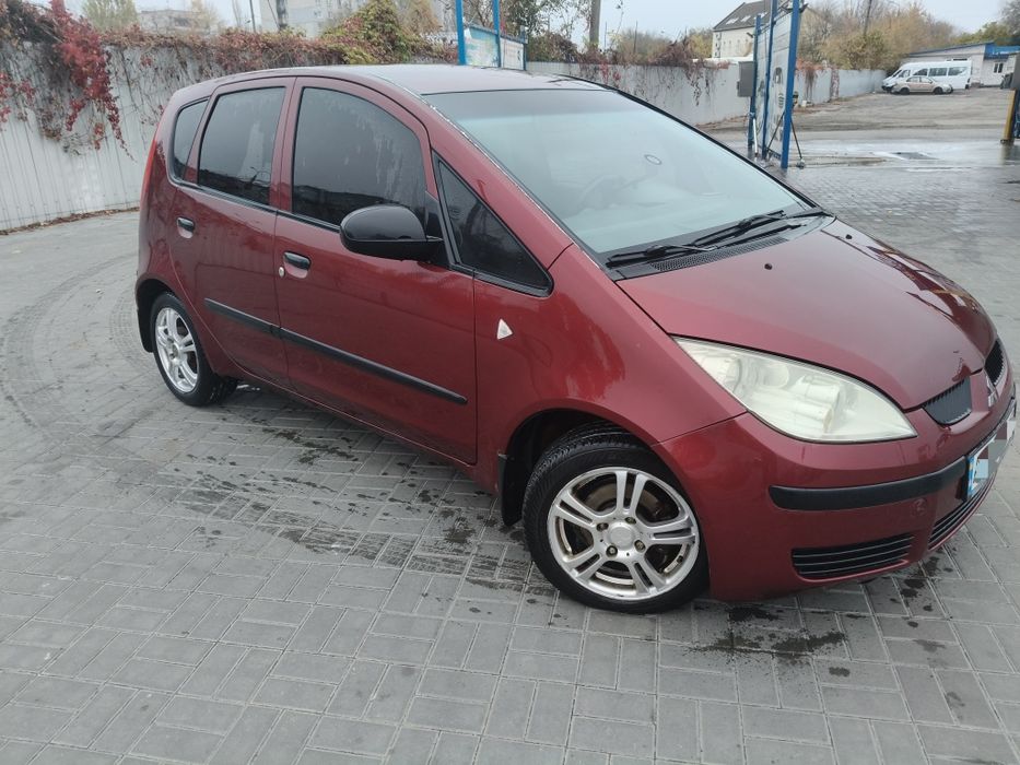 Продам Митсубиси кольт 2007г.в.