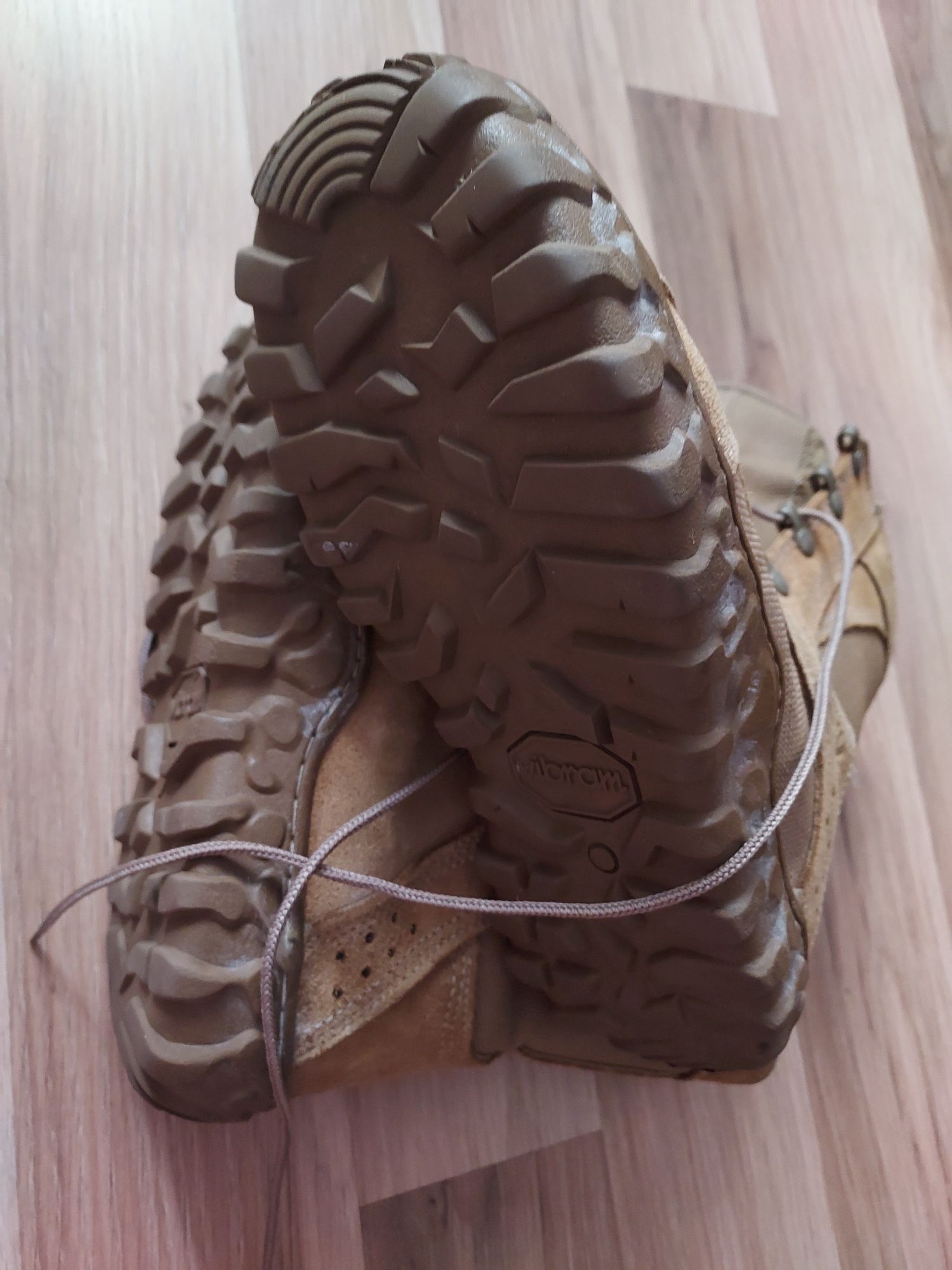 Buty taktyczne Vibram