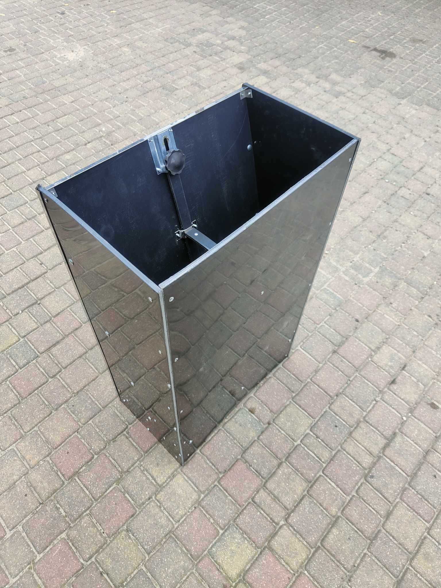 Paśnik dla 25 tuczników, świń - dwustanowiskowy automat paszowy AP2