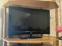 Продам рідкокристалічний телевізор LG 32LS340T