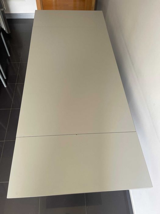 Mesa extensível branca