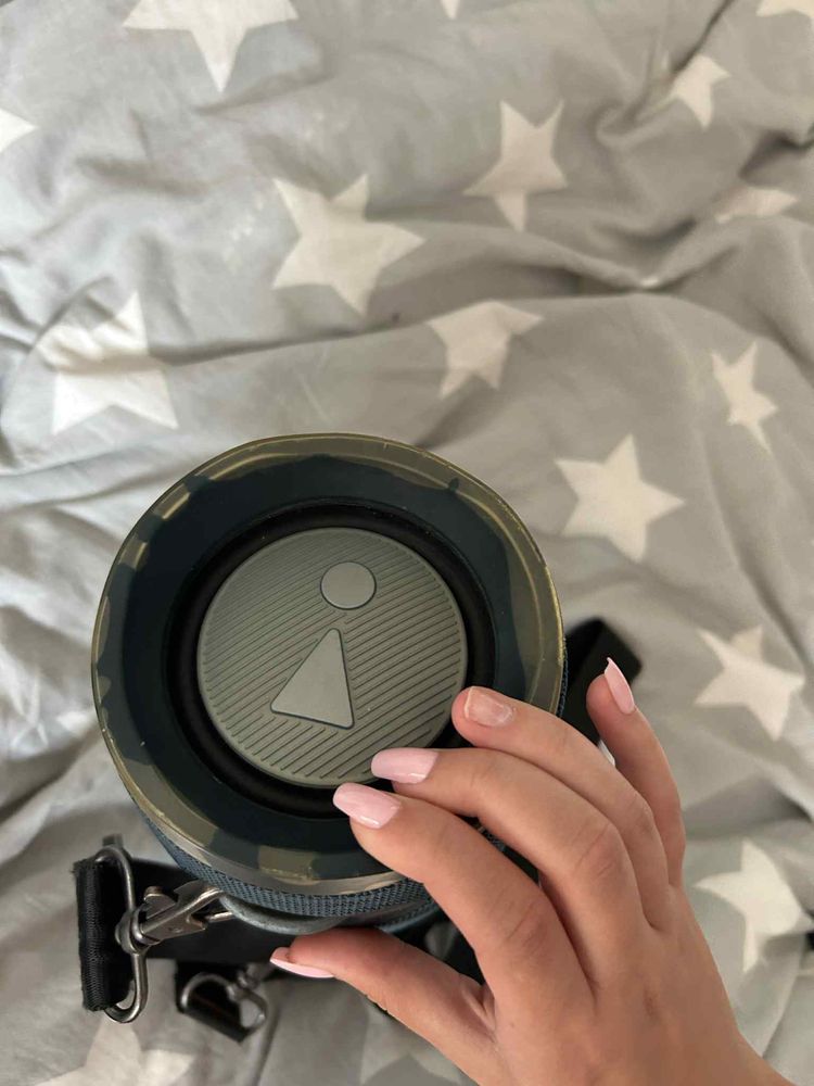 Głośnik JBL Xtreme2 z ładowarką