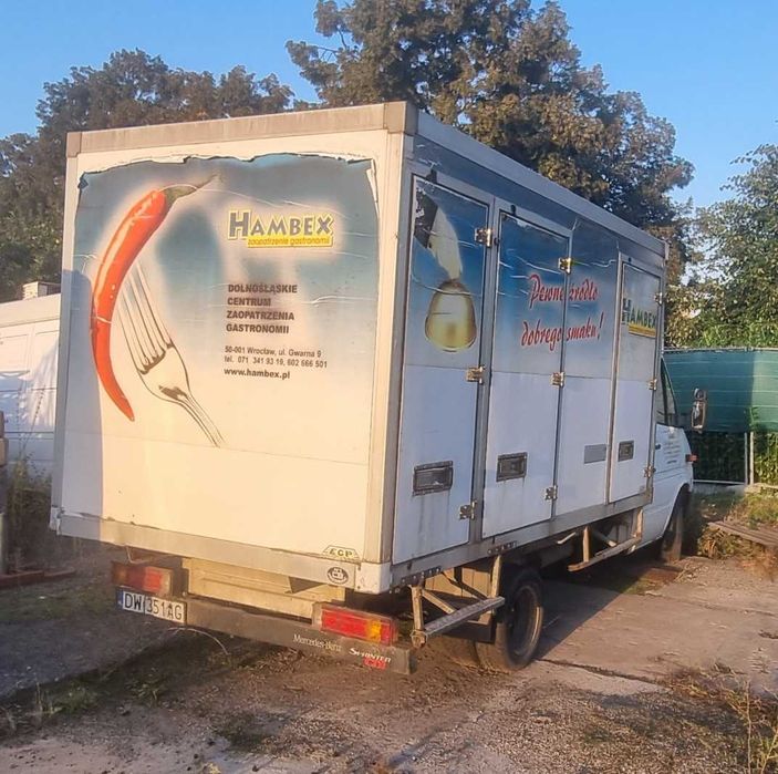 Mercedes chłodnia Thermo King 3 komory uszkodzony silnik