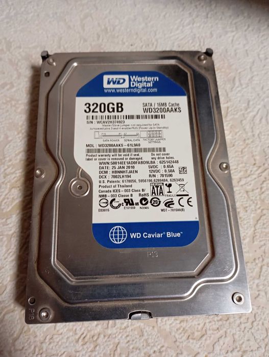 Продам ЖД на 320gb в відмінному стані + вже на дискі э windows 10.