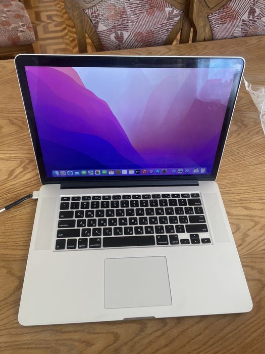 MacBook Pro 15” retina 2015 рік Intel Core i7, SSD 256, RAM 16 GB.