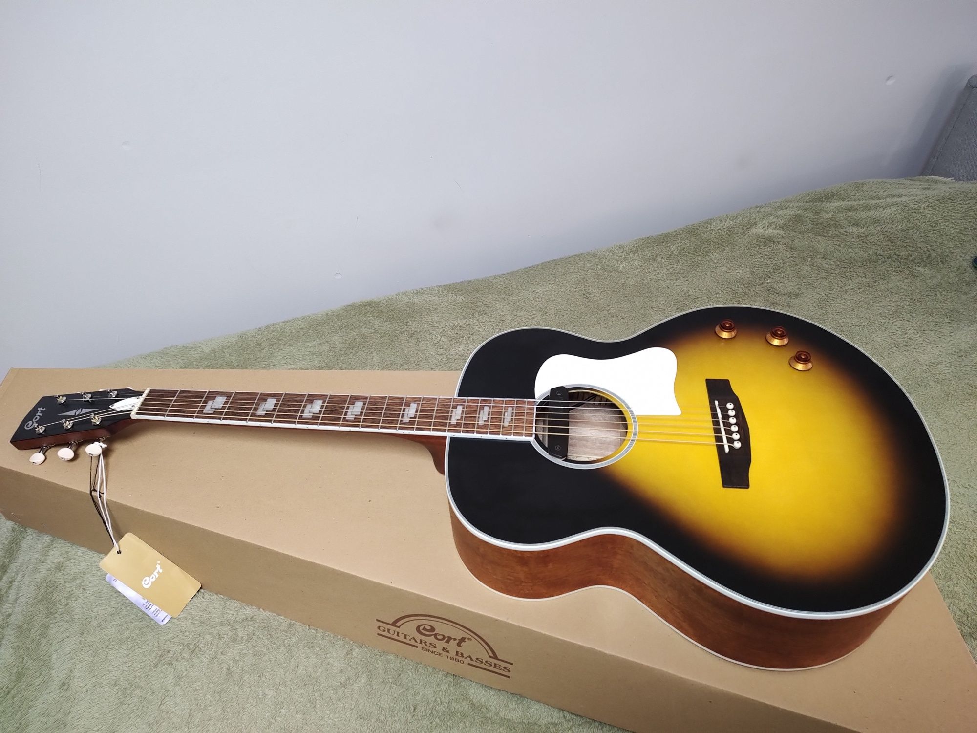 NOWA Cort CJ RETRO VSM gitara elektroakustyczna Piękne Jumbo !!