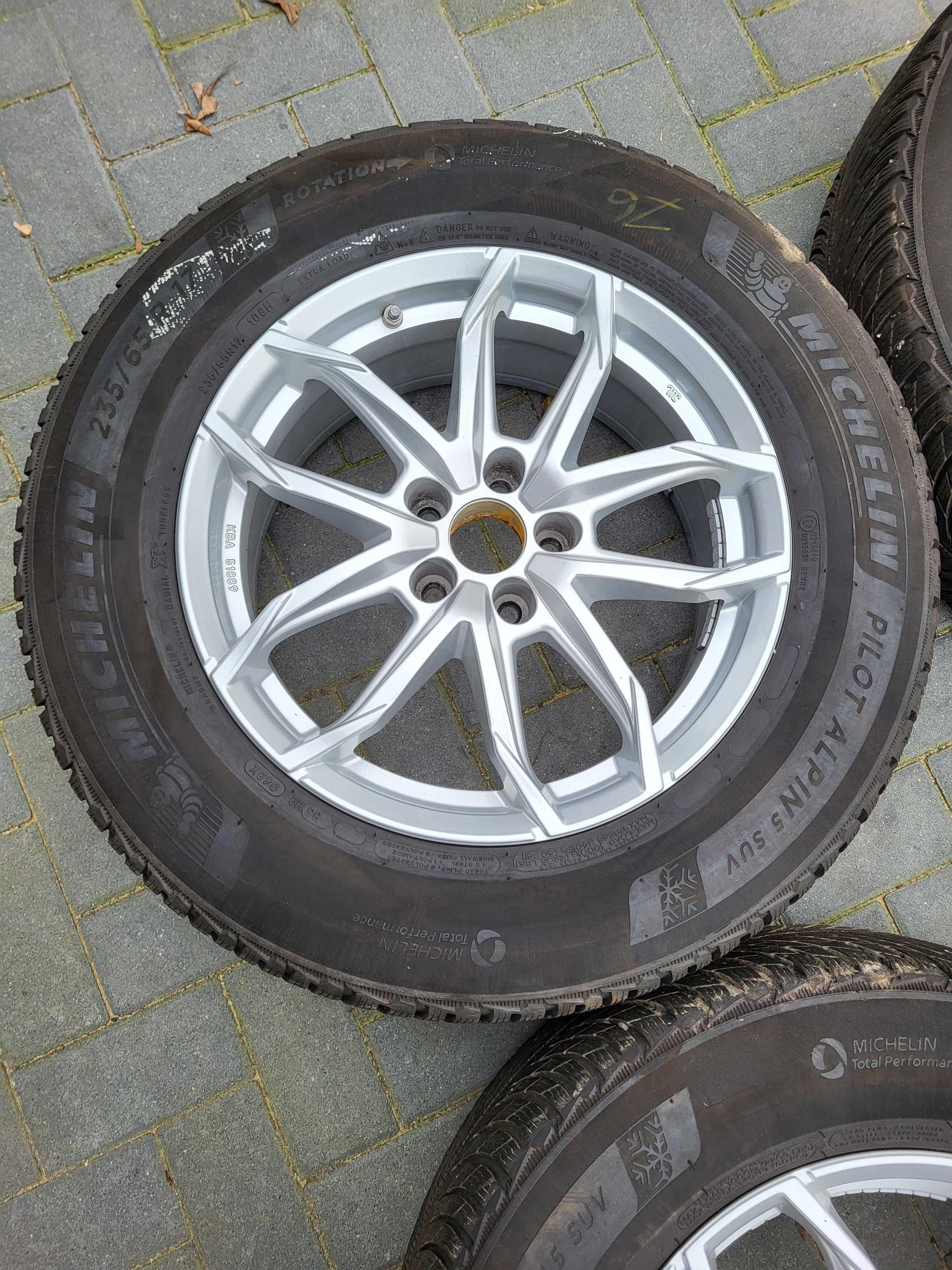 K197 Koła zimowe 17 Cali 5x110 +235/65/17 Alfa Romeo Stelvio Michelin