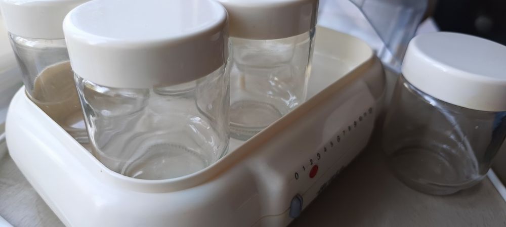 Йогуртниця ariete для приготування йогуртів вдома