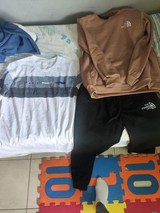 Fato treino t-shirt tamanho M de homem