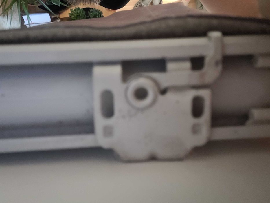 Rolety materiałowe na okna, 8 sztuk, 4 wzory, z mocowaniem.