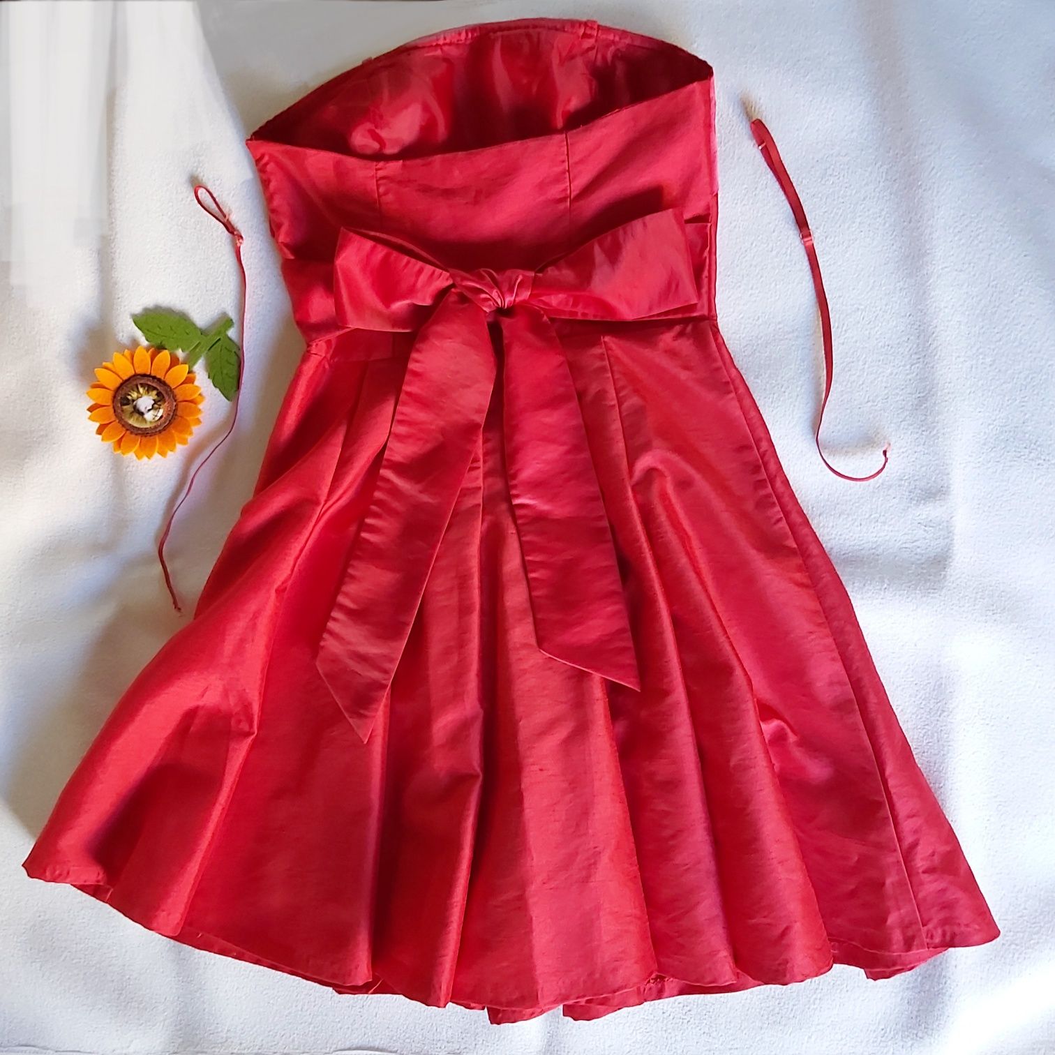 Vestido vermelho acetinados