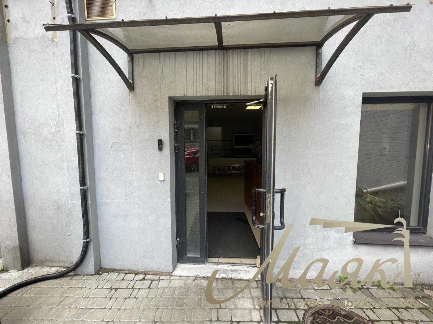 Аренда помещения 130м2 со своим входом в центре, Антоновича, ГЕНЕРАТОР