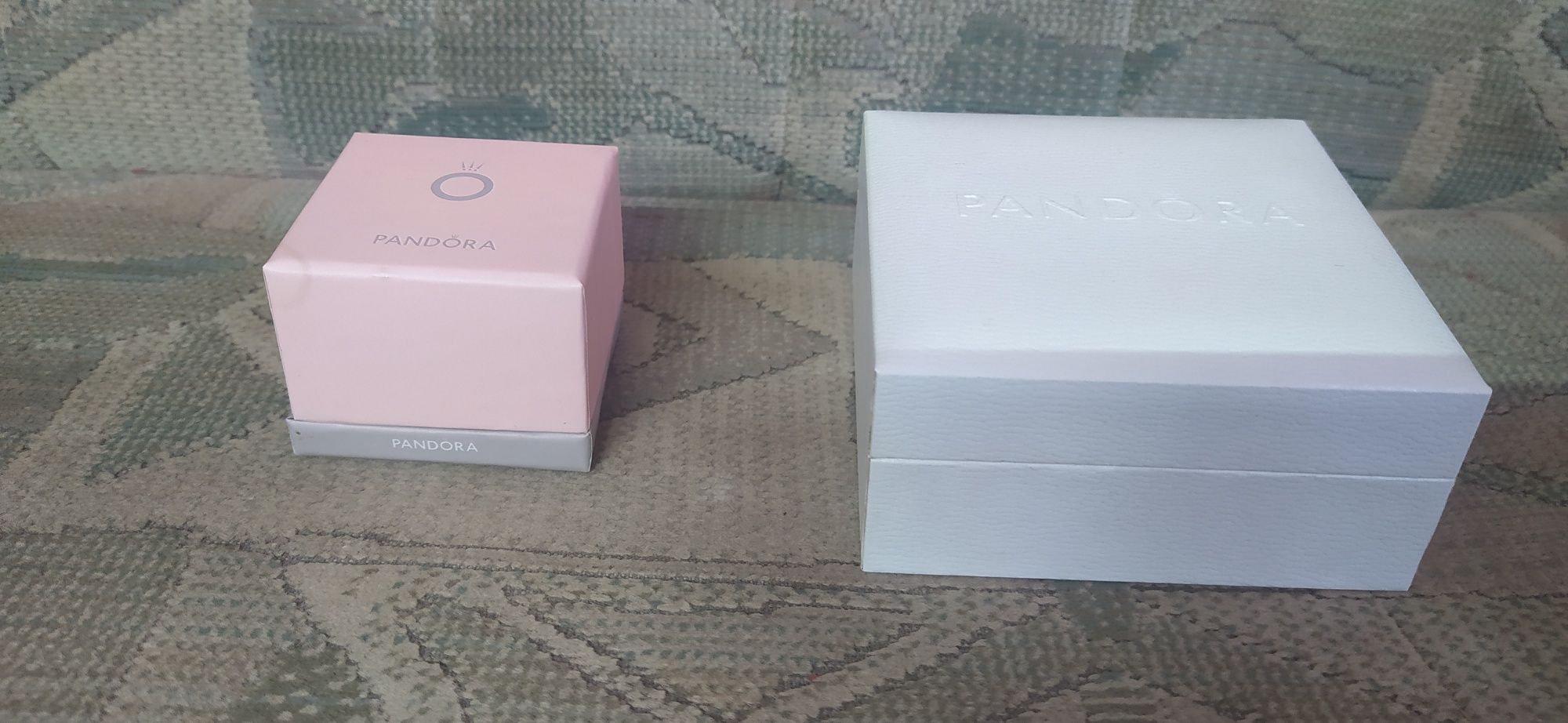 Коробки  от Pandora