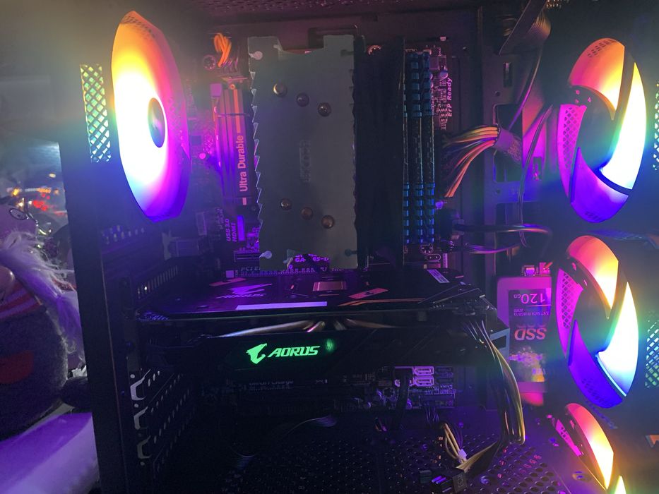 Відеокарта Gigabyte Aorus RX 580 8GB. Топова версія. Ігрова.