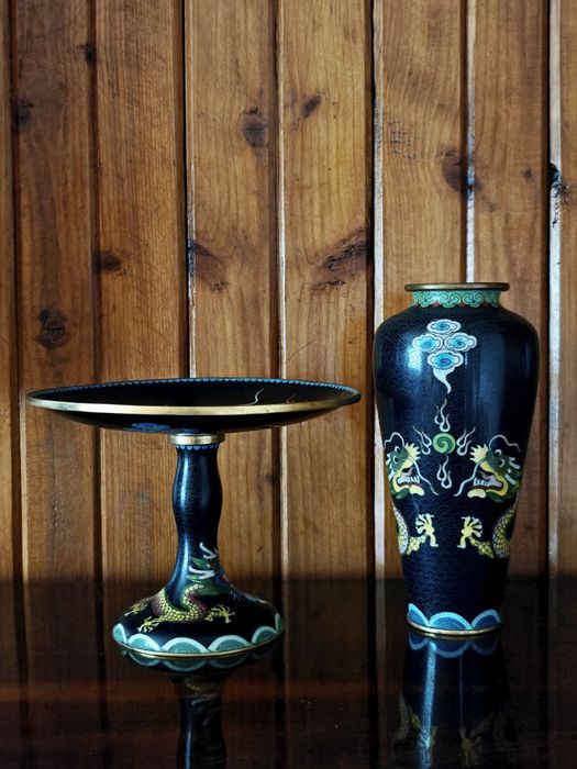 Patera na nóżce motyw smoka Cloisonné sztuka orientalna