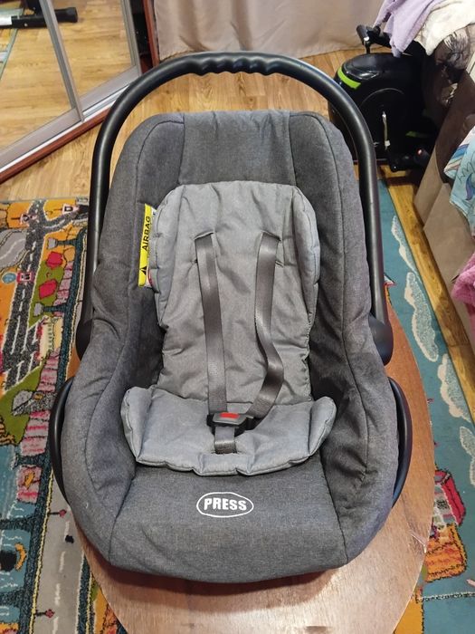 Детское автокресло от 0-10кг.
