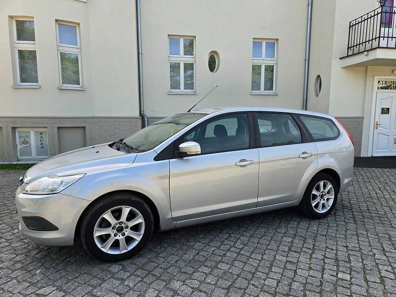Ford Focus 1,6 benzyna Rok 2009