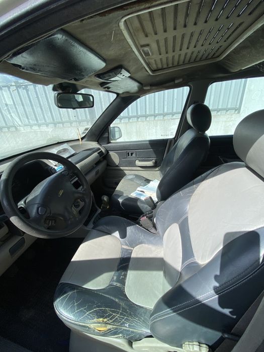 LAND ROVER FREELANDER 2.0 TD (L314) DE 2000 DISPONÍVEL PARA PEÇAS