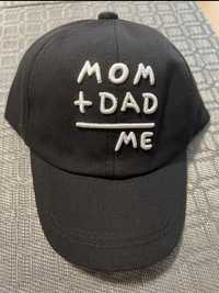 Дитяча кепка mom +dad =me ,нова