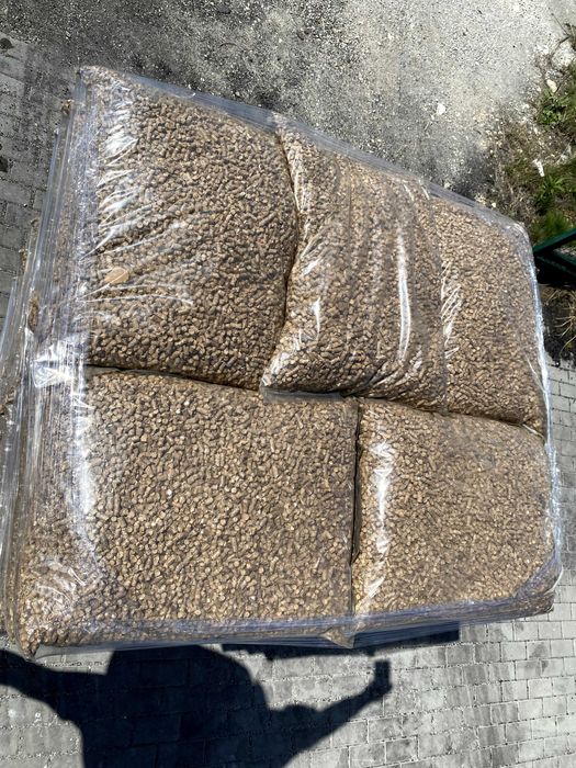 Dostępny od ręki workowany Pellet iglasto- liściasty 6/8mm brutto