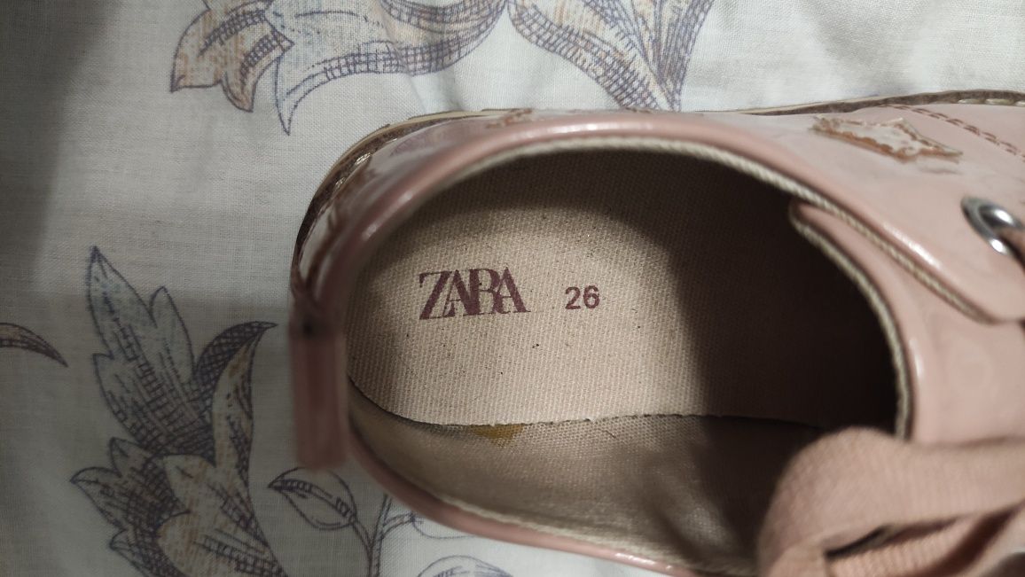 Взуття для дівчинки 25-26 ZARA