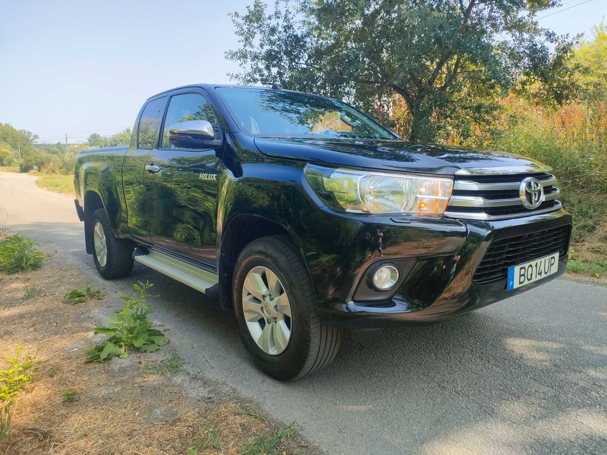 Toyota Hilux King 4x4 4 lugares