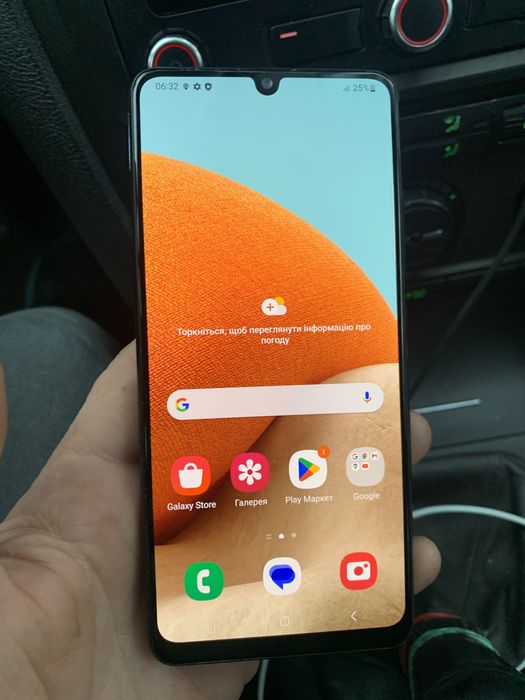 Samsung Galaxy A32 на 128 ГБ.