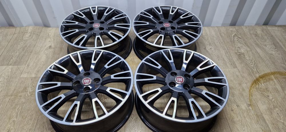 Felgi 17 Fiat 4×98 ET46 6.5J piasta 56.5