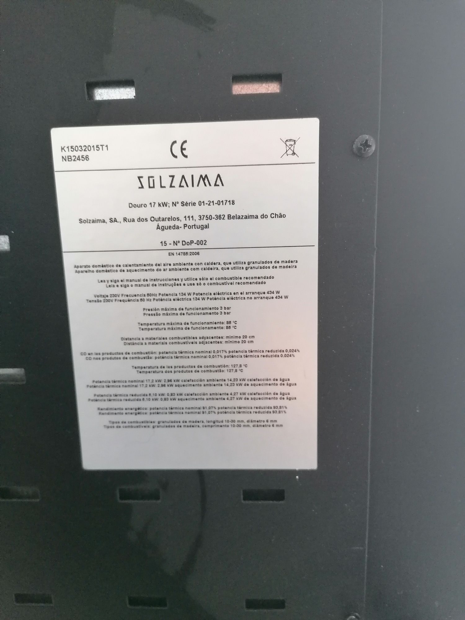 Salamandra a pellets solzaima douro 23kw e termoacumulador de 200 litr