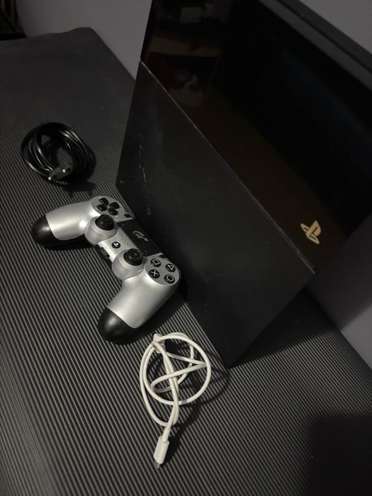Vendo ps4 em bom estado