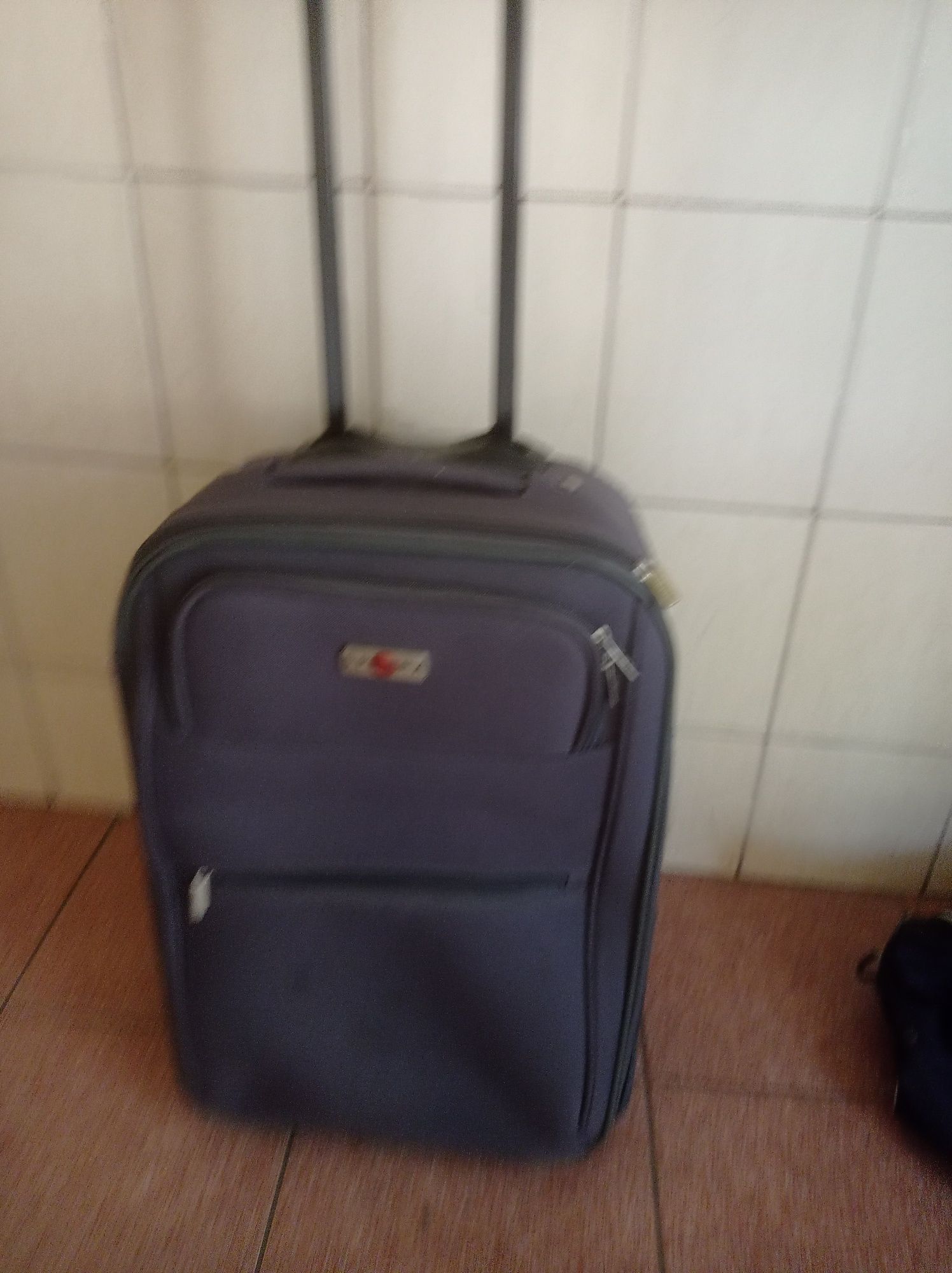 Walizki na sprzedaż stan db