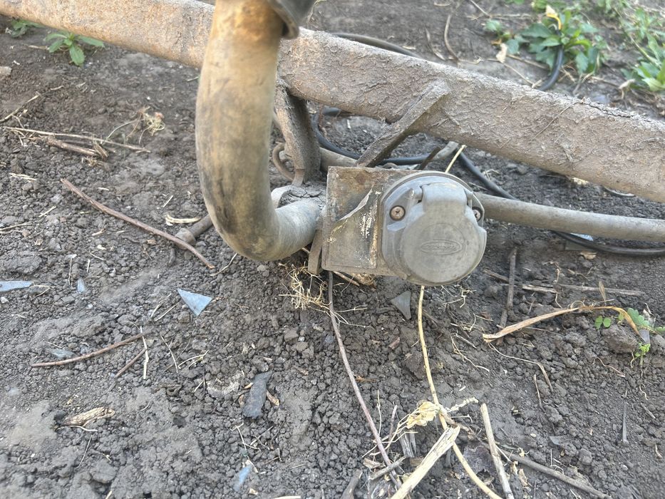 Оригинальный Фаркоп-Прицепное Dacia Logan-Reno Logan