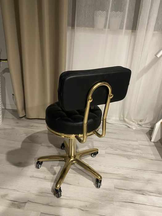 Krzeslo taboret kosmetyczny/fryzjerski