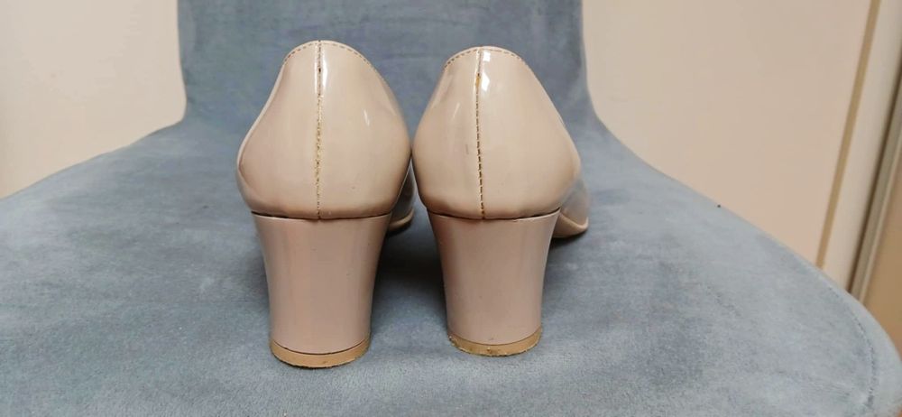 Damskie buty na grubym obcasie rozmiar 36