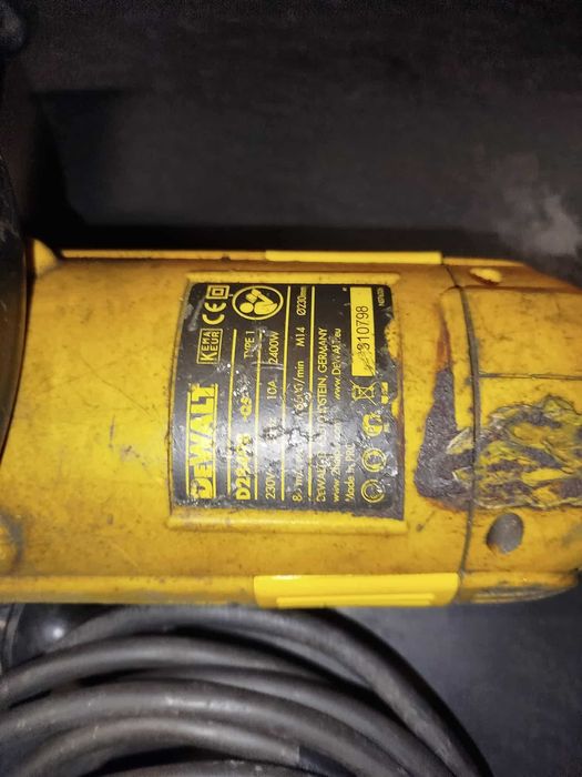 Szlifierka kątowa DEWALT d28498, 2400W z płynnym startem 230mm