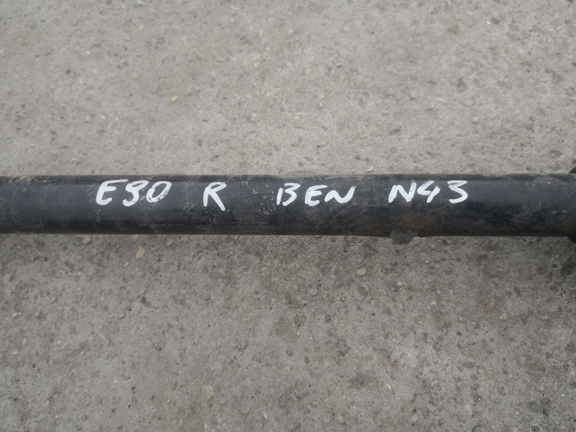 Półoś prawa tylna BMW e90 e91 e92 e87 e81 e82 n43 n46 n45 320i 116i