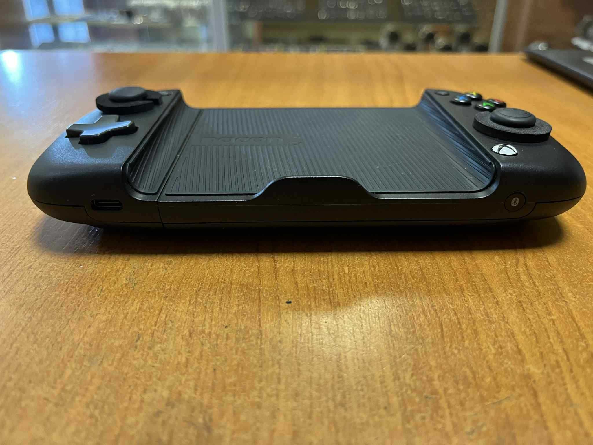 Nacon MG-X – Bezprzewodowy pad do Android Bluetooth