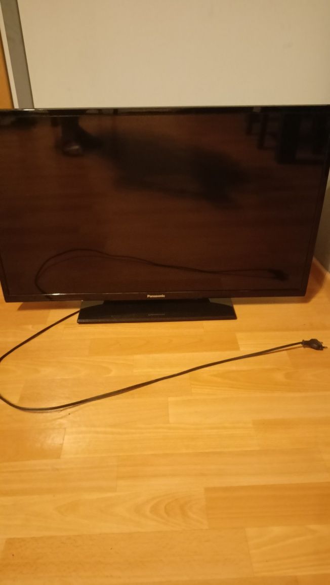 Telewizor LCD 32' Panasonic