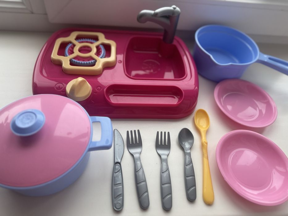 Посуд дитячий іграшковий