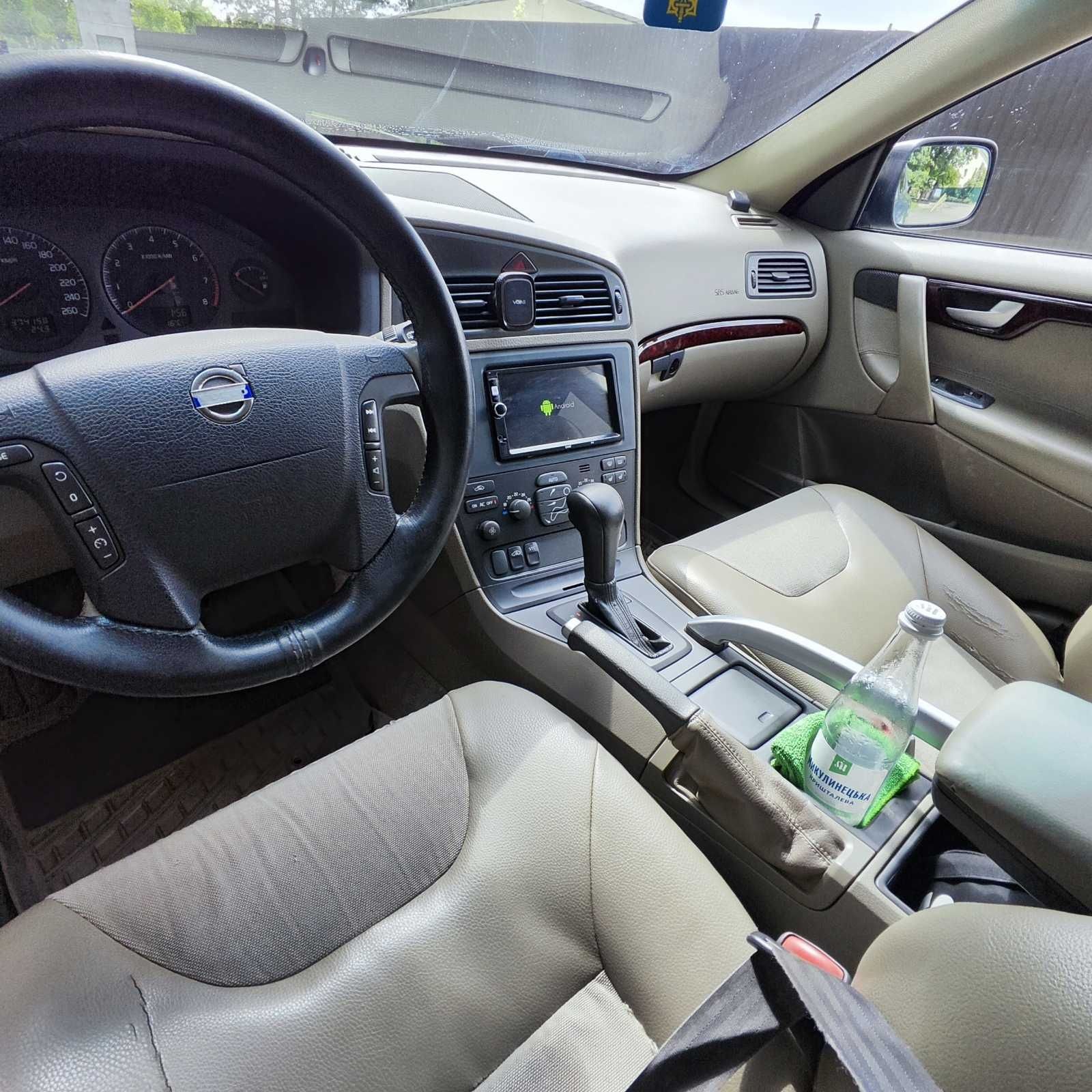 Продам Volvo XC-70 2.5Т AWD бензин!