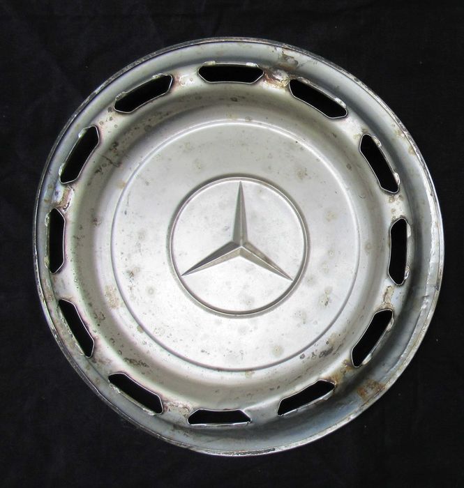 Tampão de Roda Antigo (Ref. 17)