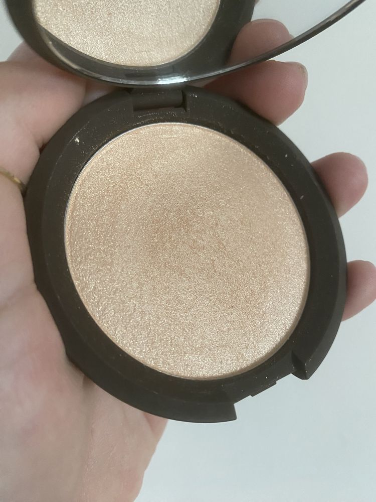 Rozswietlacz Becca x Smashbox odcień Moonstone