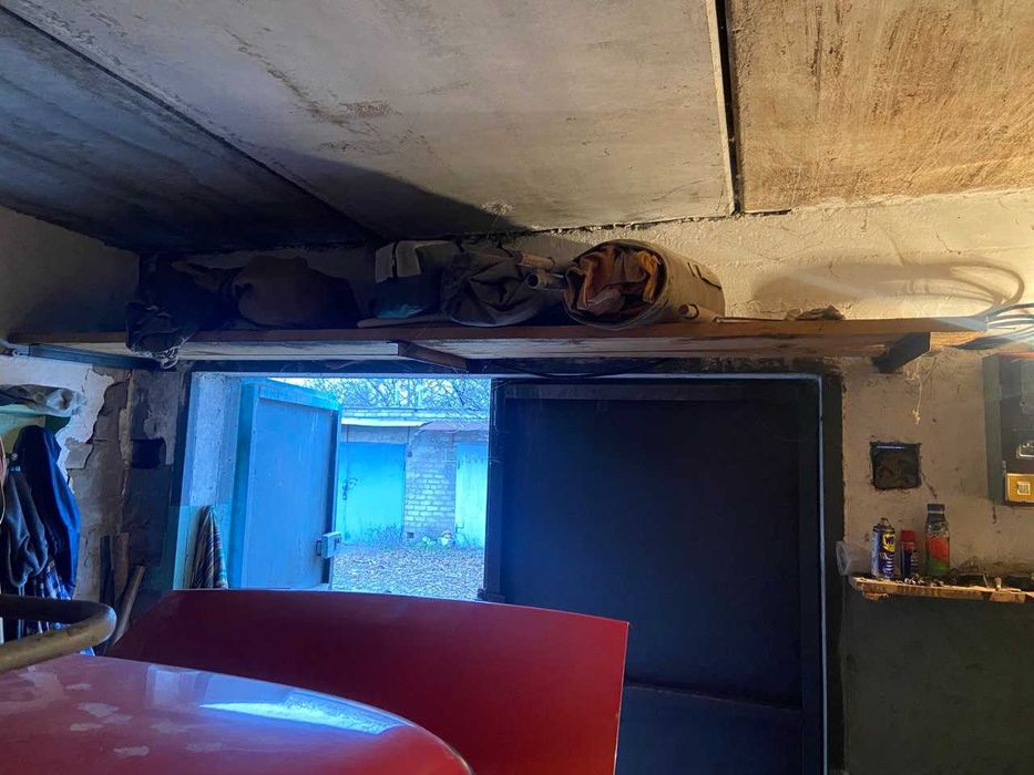 Продам гараж в гарному стані в Інгулець Кривий ріг