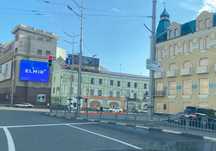 Сдам помещение в центре города, красная линия, отдельный вход.