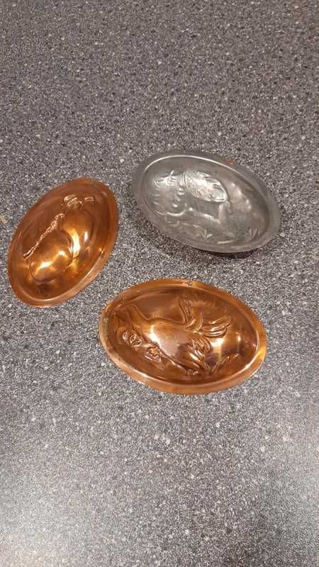 3 miedziane foremki formy miedź metal retro vintage zestaw
