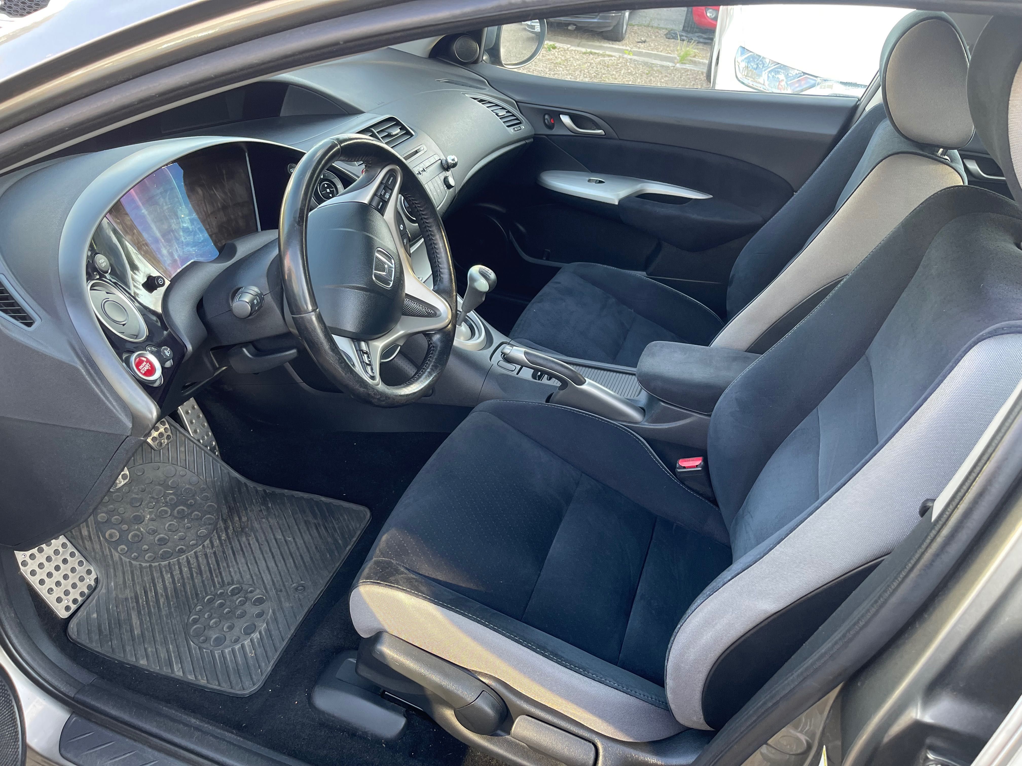 Honda Civic 1.8 140km oryginalnie 111tys.km
